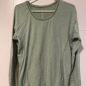 Long sleeve Lululemon shirt